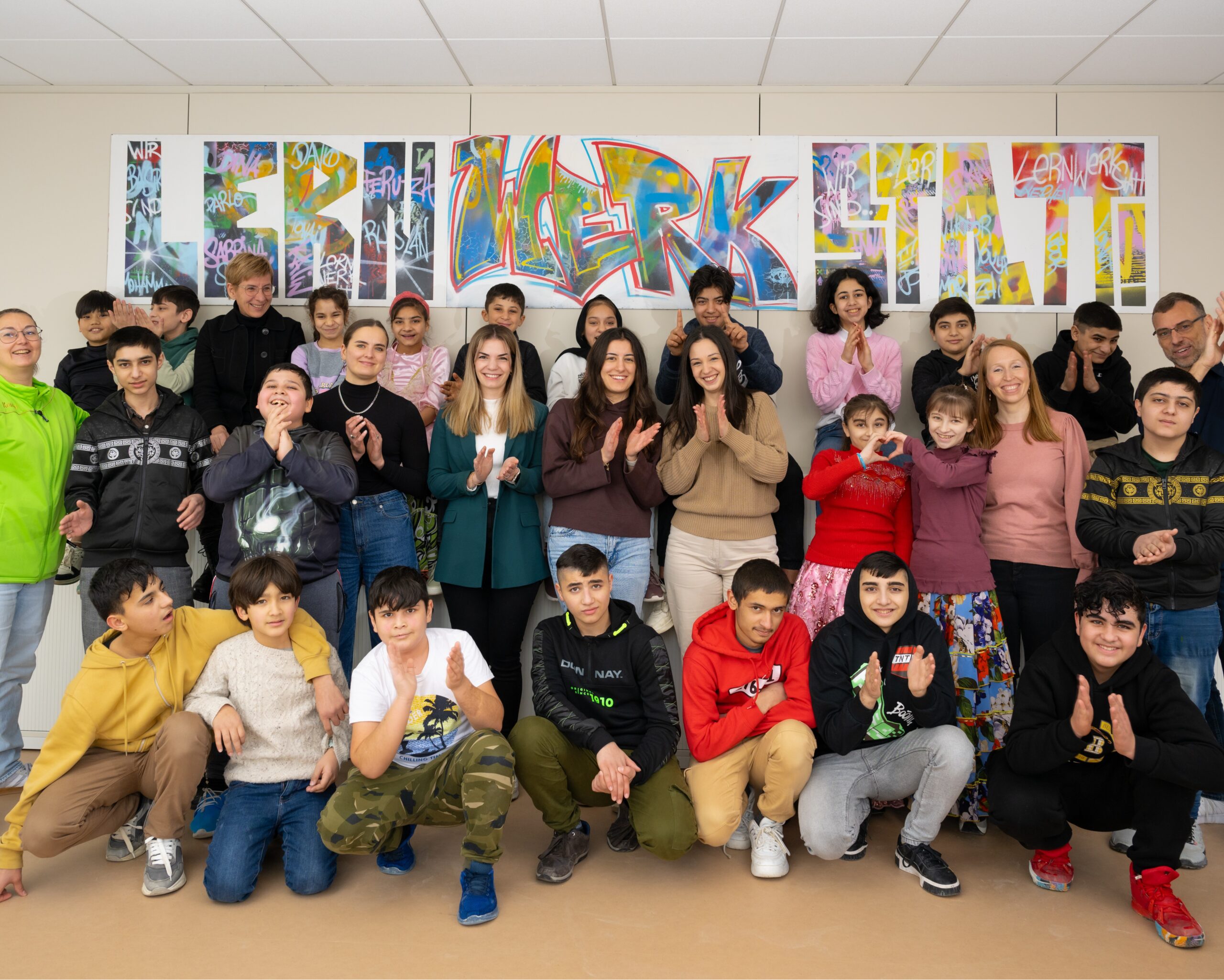 Lernwerkstatt für geflüchtete Kinder in Vector-Räumlichkeiten feierlich eröffnet!