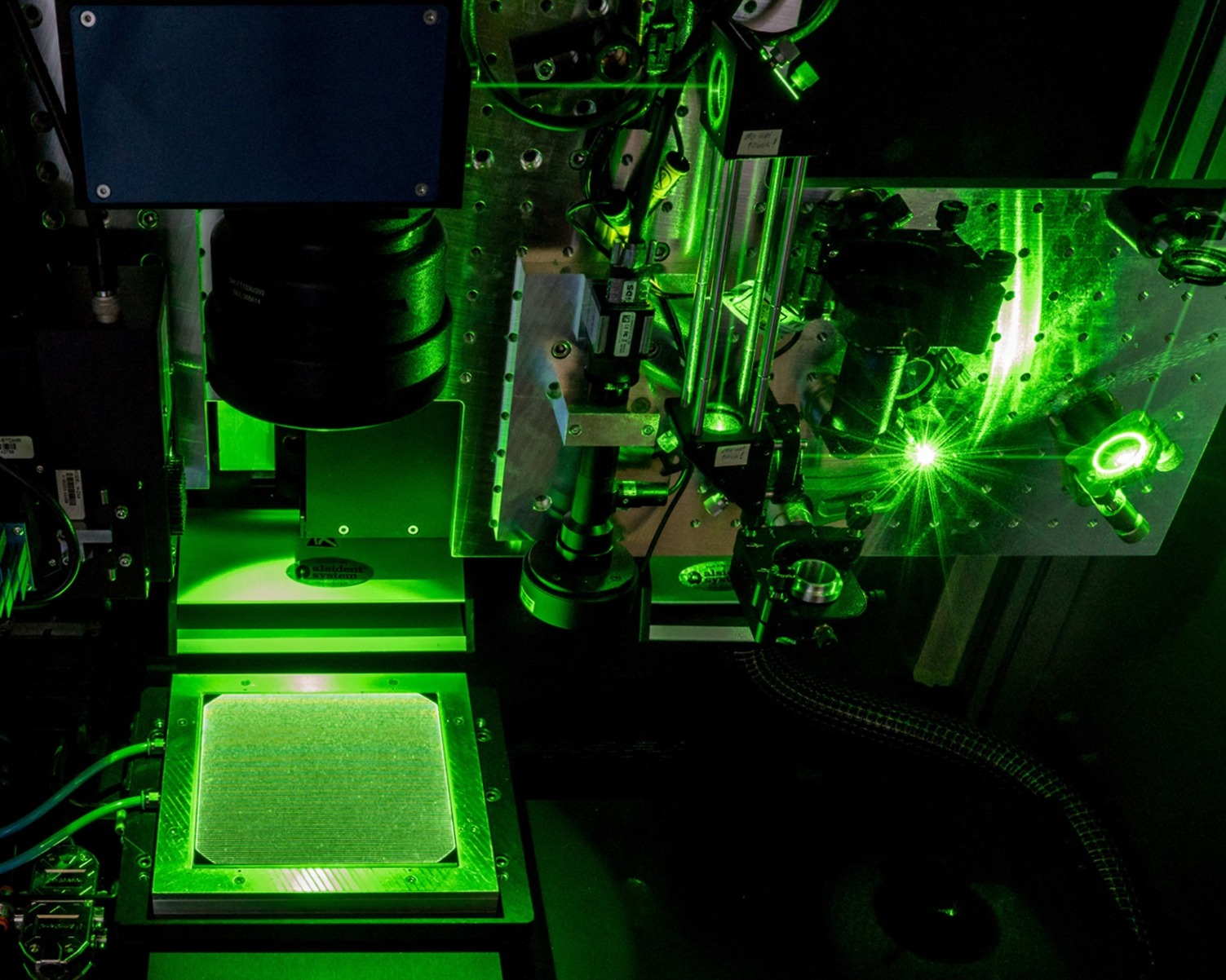 Laserbearbeitung jenseits der Systemauflösung