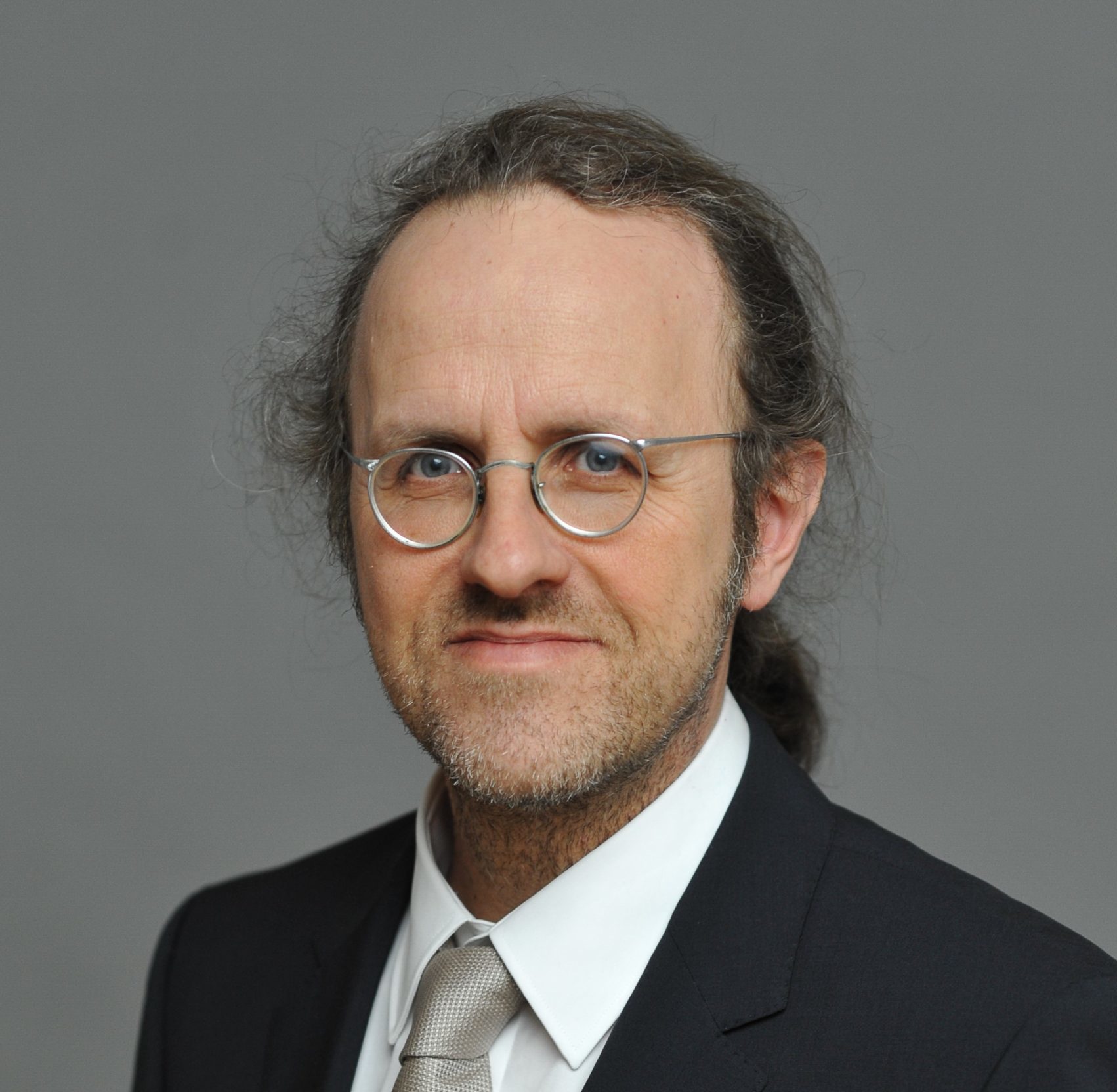 Prof. Dr. Bernhard Schölkopf über symbolische, statistische und kausale Künstliche Intelligenz